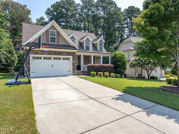 2nd image of 1205 Golden Star Way