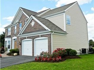 296 W Clarendon Dr, Smyrna, DE 19977