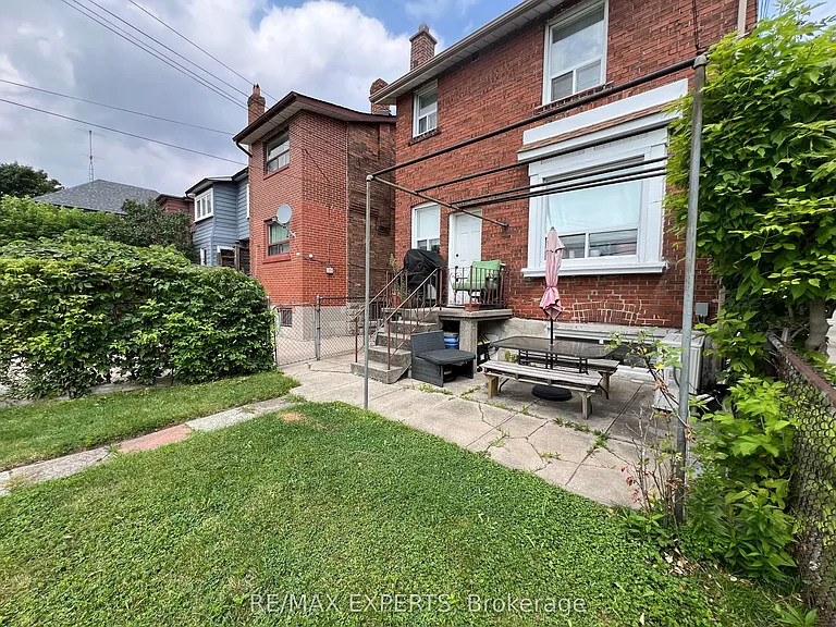 366 Lauder Ave #2 — Photo 24