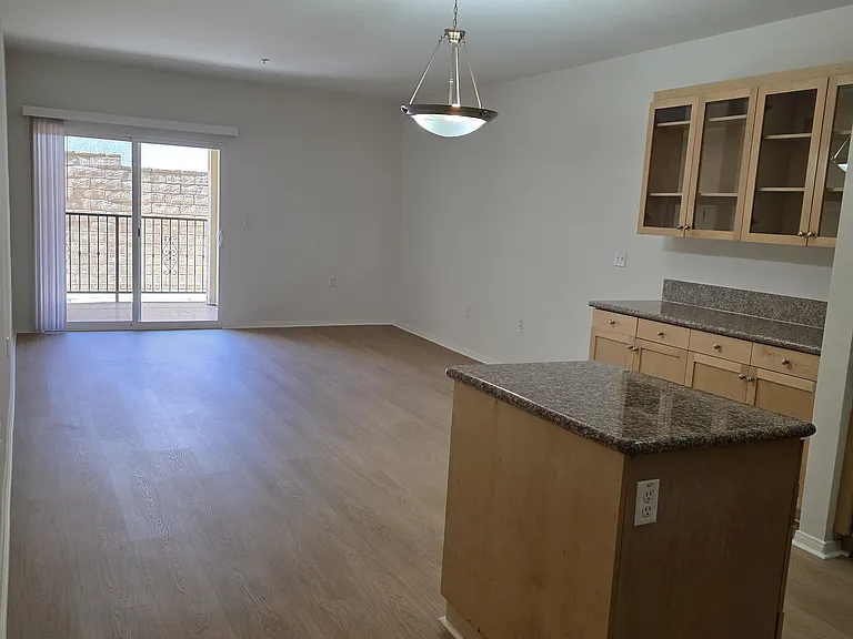 10227 Mason — Photo 11