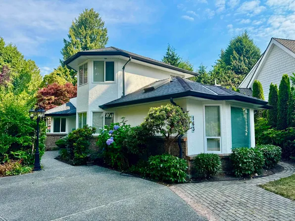 163 49th St, Delta, BC V4M 2P1