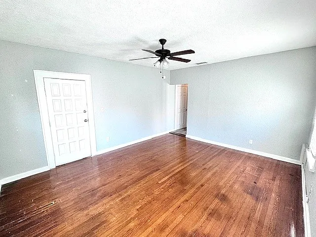 3007 W Estrella St #4 — Photo 9