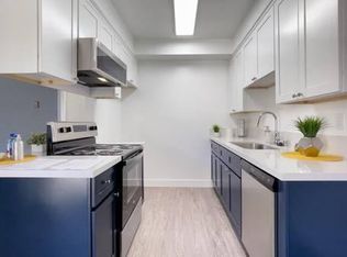 5222 Hermitage Ave #15, Valley Village, CA 91607