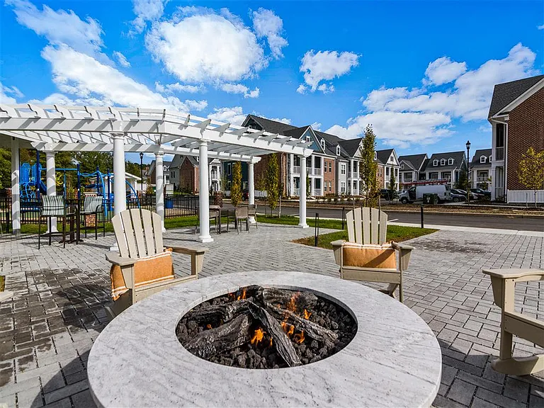 High Street View Luxury Apartments — Photo 40