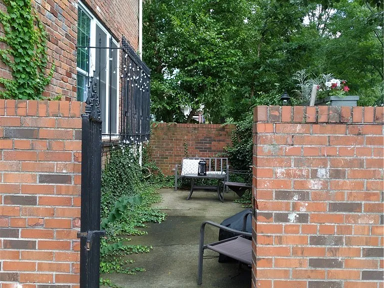 12 Park St — Photo 4