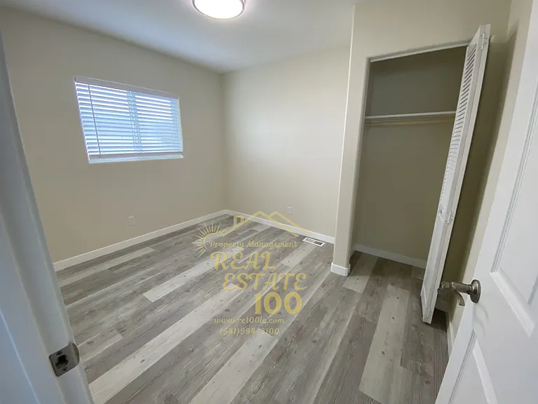 3429 NW Jetty Ave — Photo 7
