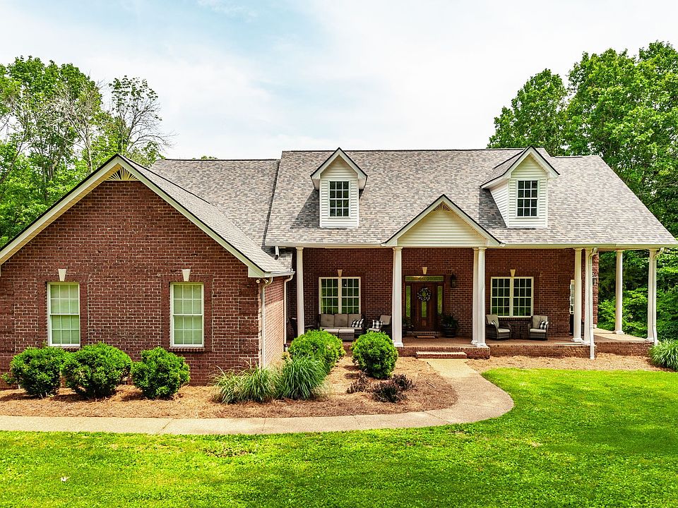1st image of 311 Pond Dr