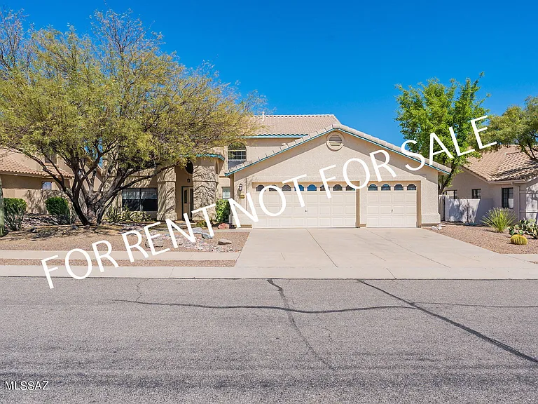 12490 N Copper Queen Way — Photo 2