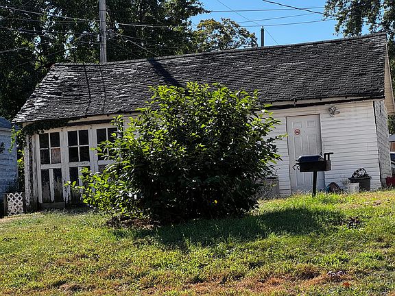 4th image of 100 S Marshall St
