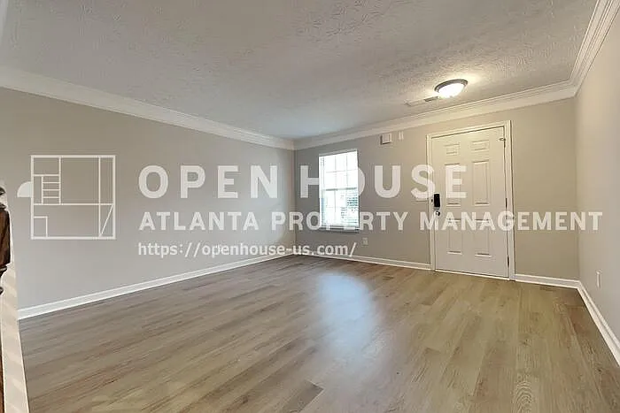 3118 Farmstead Ct — Photo 6