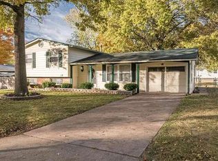 1339 Claudine Dr, Saint Louis, MO 63138