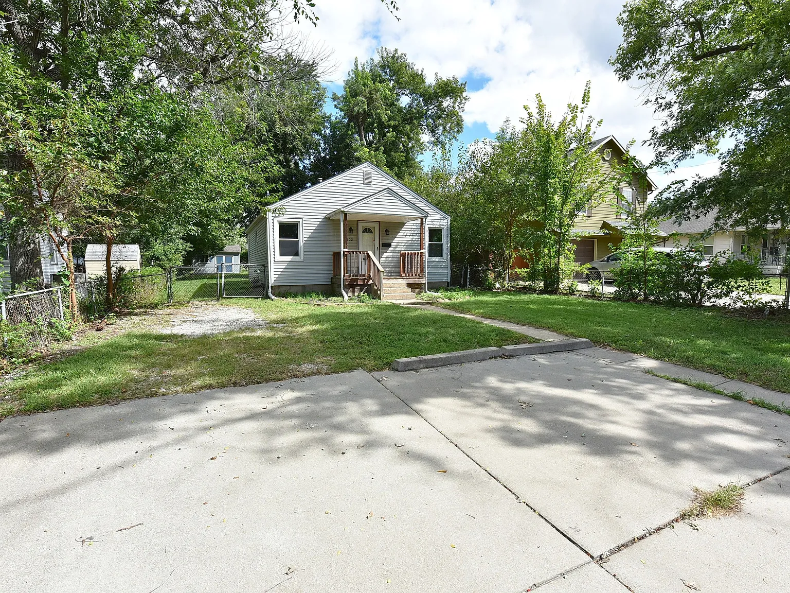 3 bed, $1,395 — Photo 2