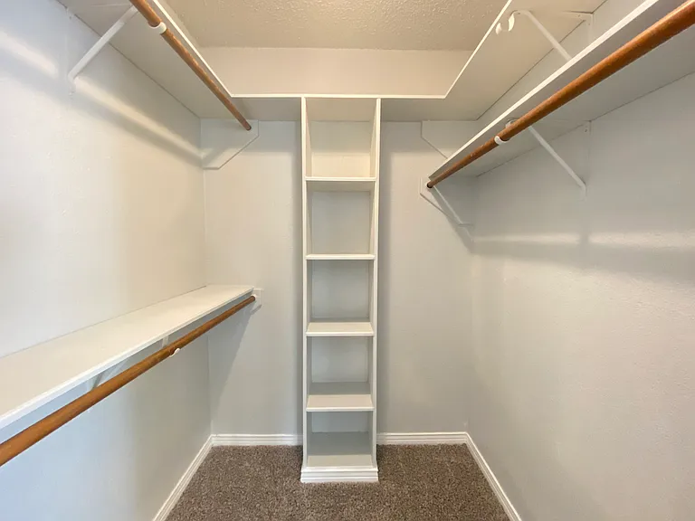 4131 Crossgate Ct — Photo 16