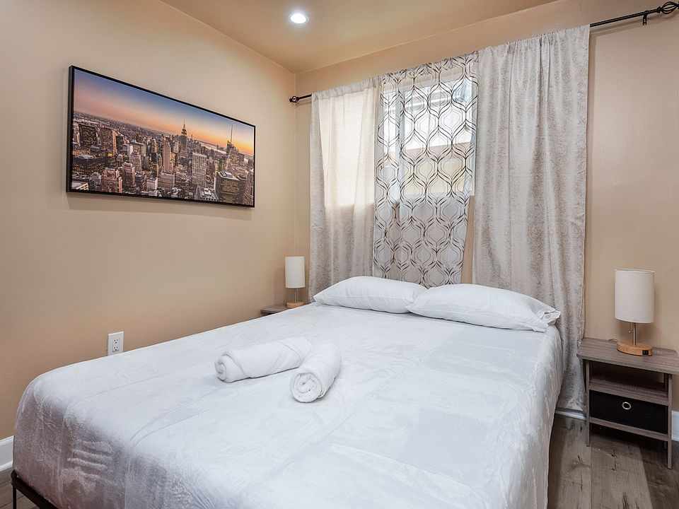 Master bedroom 1