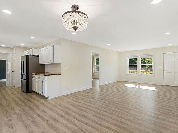 5th image of 9503 Weidner Ln