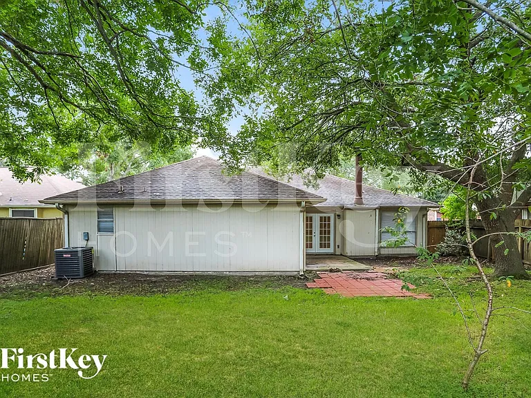 2922 Laurelridge Dr — Photo 15