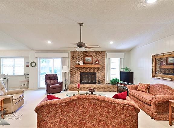 4th image of 4649 Carrie Ann Ln