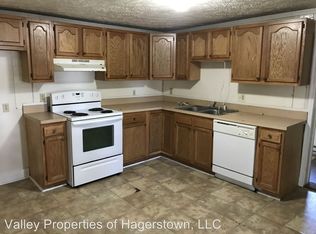 822 N High St, Martinsburg, WV 25404