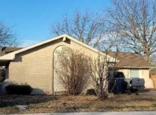 405 Woodmere Dr, Garland, TX 75043