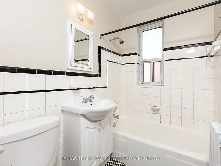 871 Millwood Rd #56 — Photo 18