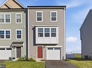 24 Armistead Pl, Charles Town, WV 25414