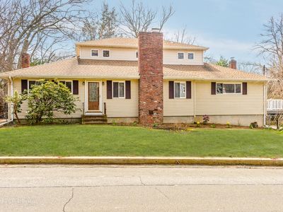 10 Rushmore St, Huntington Station, NY, 11746