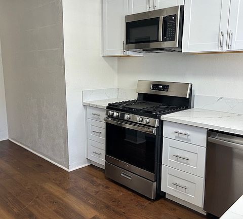 4th image of 764-70 G Ave #B