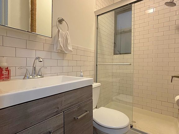 5th image of 5 Weehawken St APT 3B