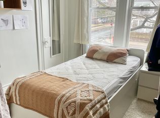 239 Lafayette St APT 2, Salem, MA 01970