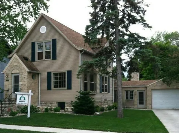 338 6th St, Fond Du Lac, WI 54935