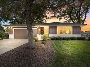 5238 Roberts Dr, Greendale, WI 53129