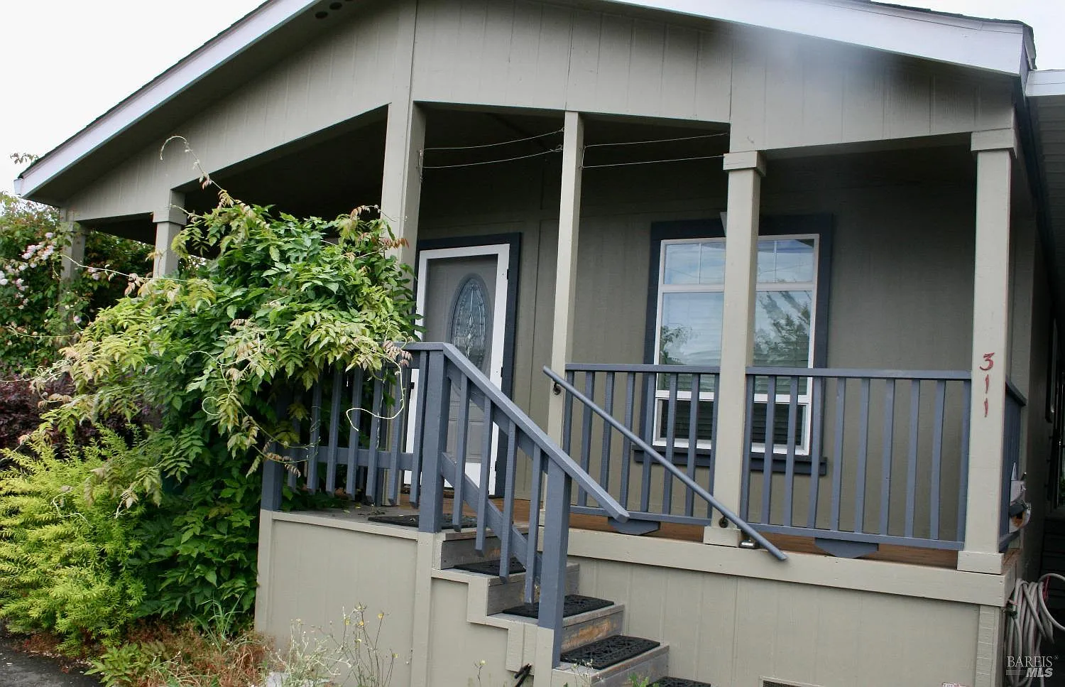 311 Mark Way photo 1