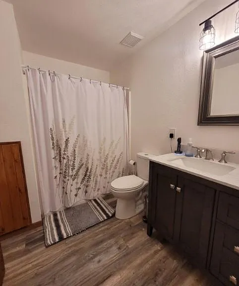 687 Crescent Lake Rd — Photo 32