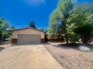 1423 Acacia Dr, Colorado Springs, CO 80907