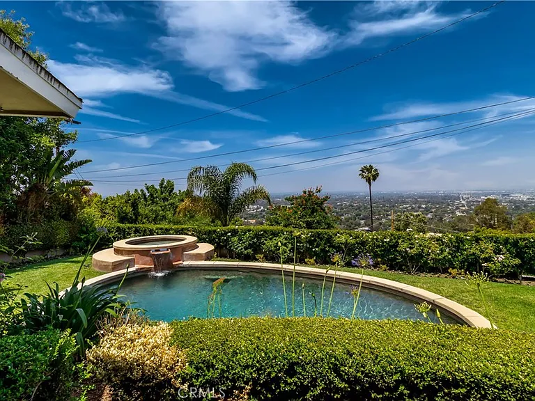 3546 Berry Dr — Photo 31