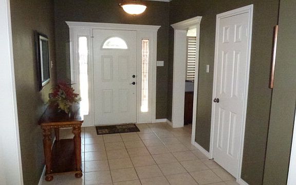 3rd image of 10605 Richmond Ave