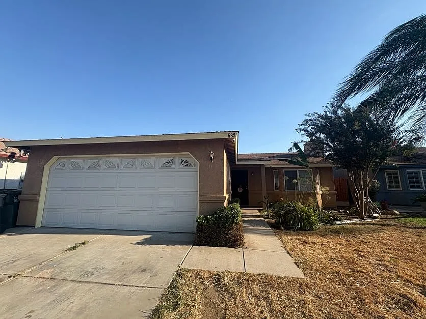 582 E San Xavier Ct photo 1