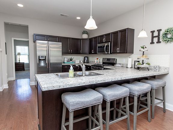 4th image of 180 Telavera Dr
