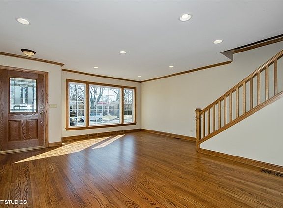3rd image of 7714 W Birchwood Ave
