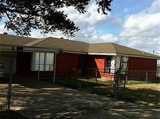 2102 County Road 227, Hungerford, TX 77435