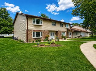 1845 Burgundy St, Schererville, IN 46375