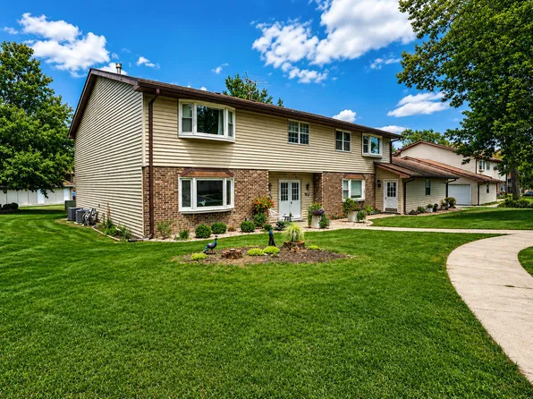 1845 Burgundy St, Schererville, IN 46375