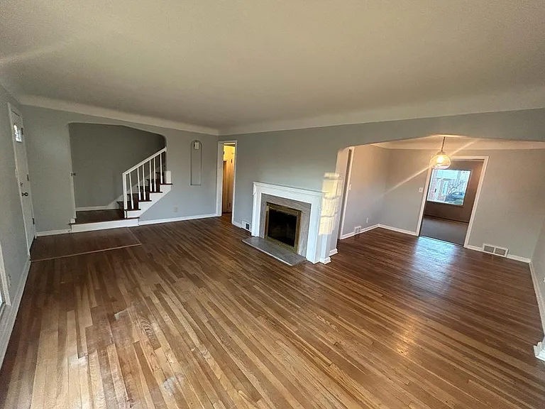 14305 Washington Blvd — Photo 3