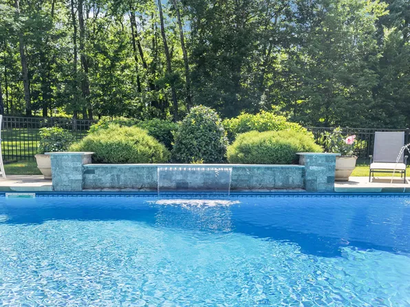 4043 Old Light Cir, Arrington, TN 37014