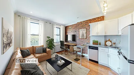 1867 2nd Avenue, #3B