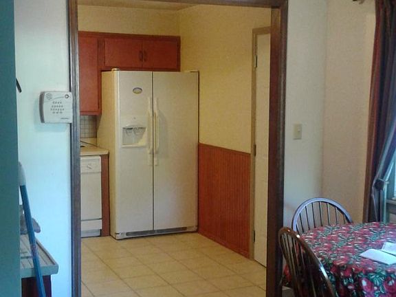 5th image of 53 Woodside Ave #1