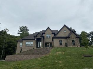 53 41st Ave NW, Hickory, NC 28601