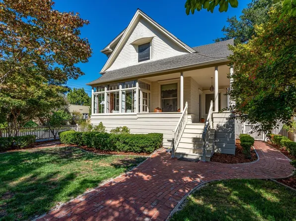 826 Slater Street, Santa Rosa, CA 95404