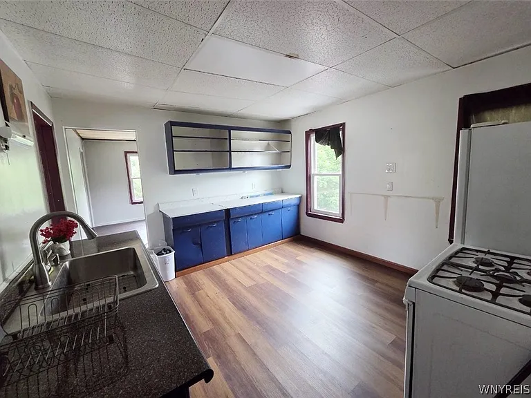 1037 Walden Ave #4 — Photo 11