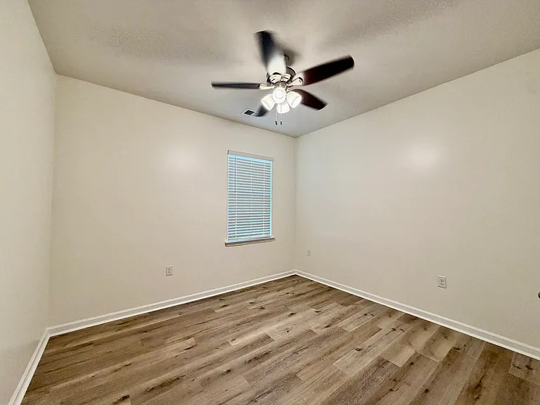 130 Sweetfern Ln — Photo 7